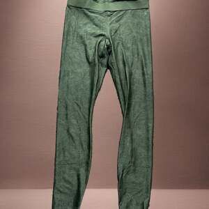 Good American Seamless Leggings – Cactus Green – Tag 3 (Fits Like XS)